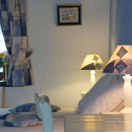 Bed & Breakfast La Roustiere *