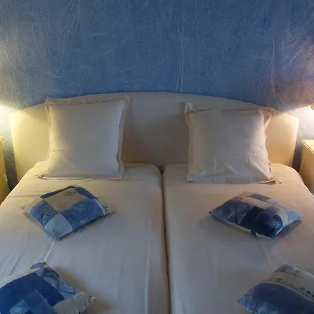 Bed & Breakfast La Roustiere *