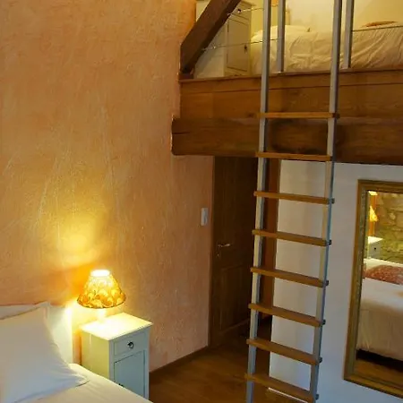 La Roustiere Bed & Breakfast *